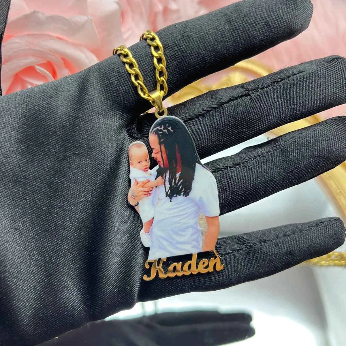 Aura Photo pendant