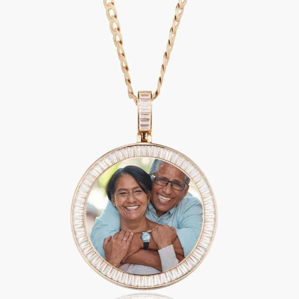 Baguette cut Circle photo pendant