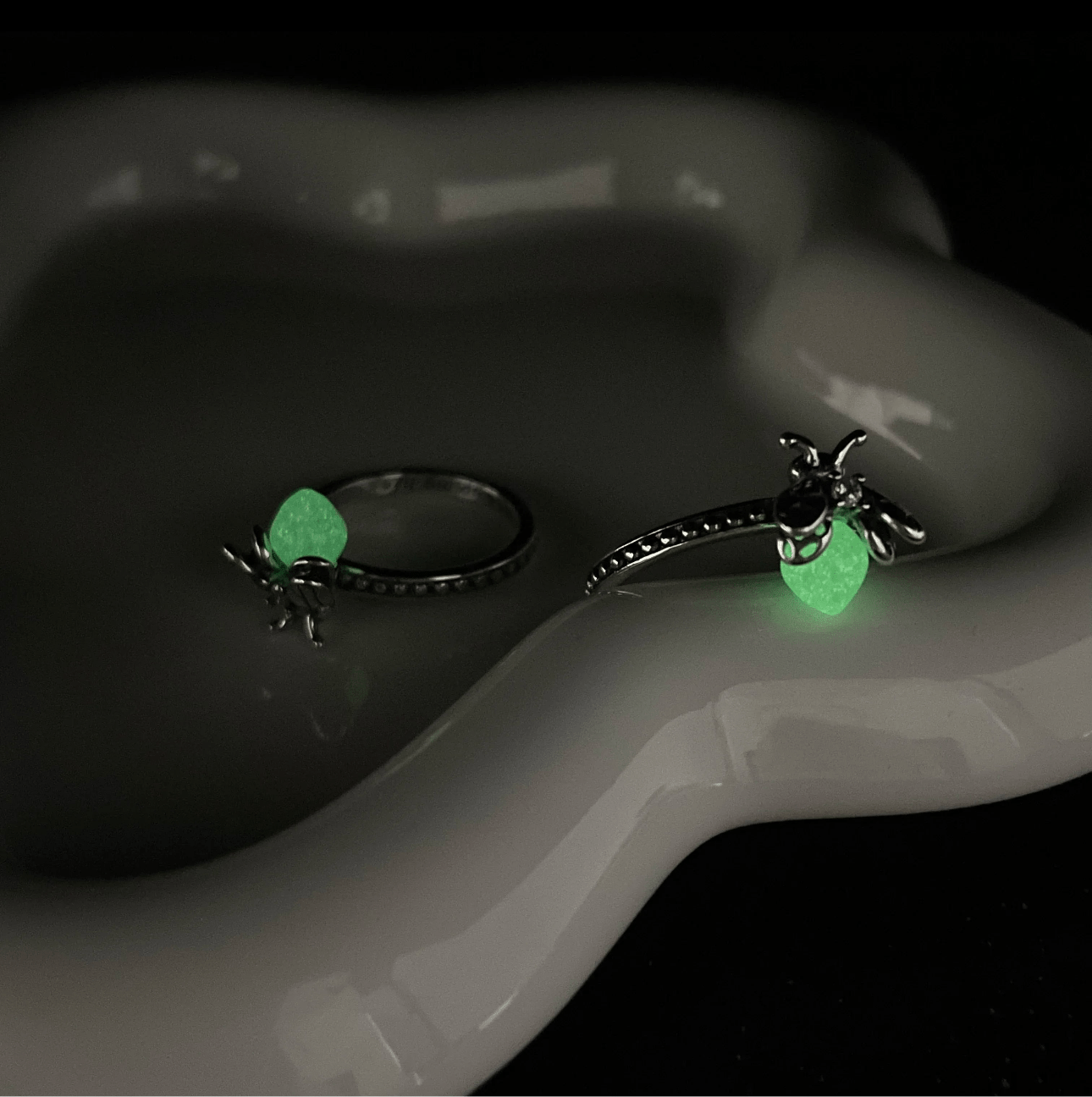 Bayou Firefly Glow Ring - MeekslxCollection