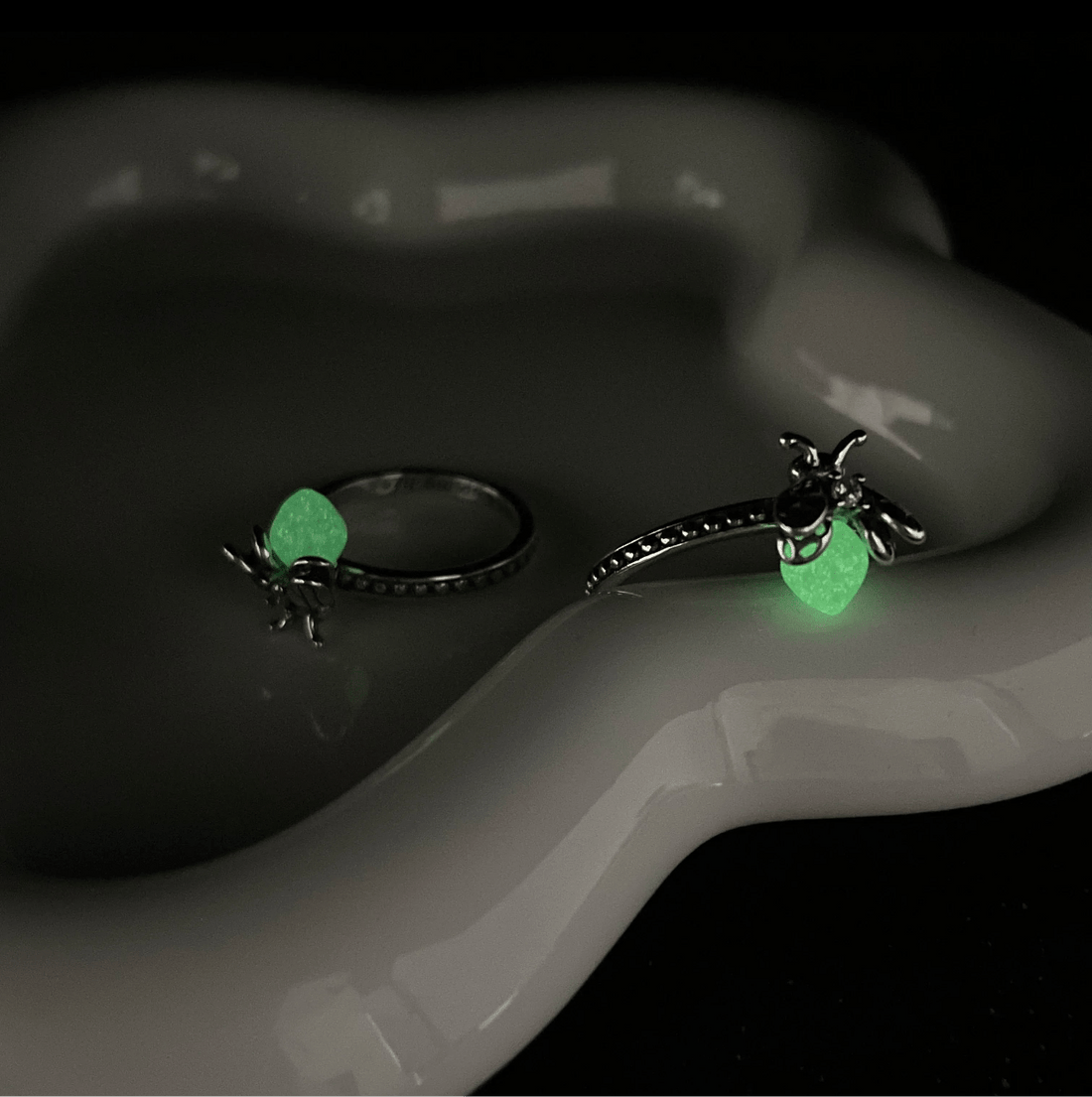 Bayou Firefly Glow Ring - MeekslxCollection