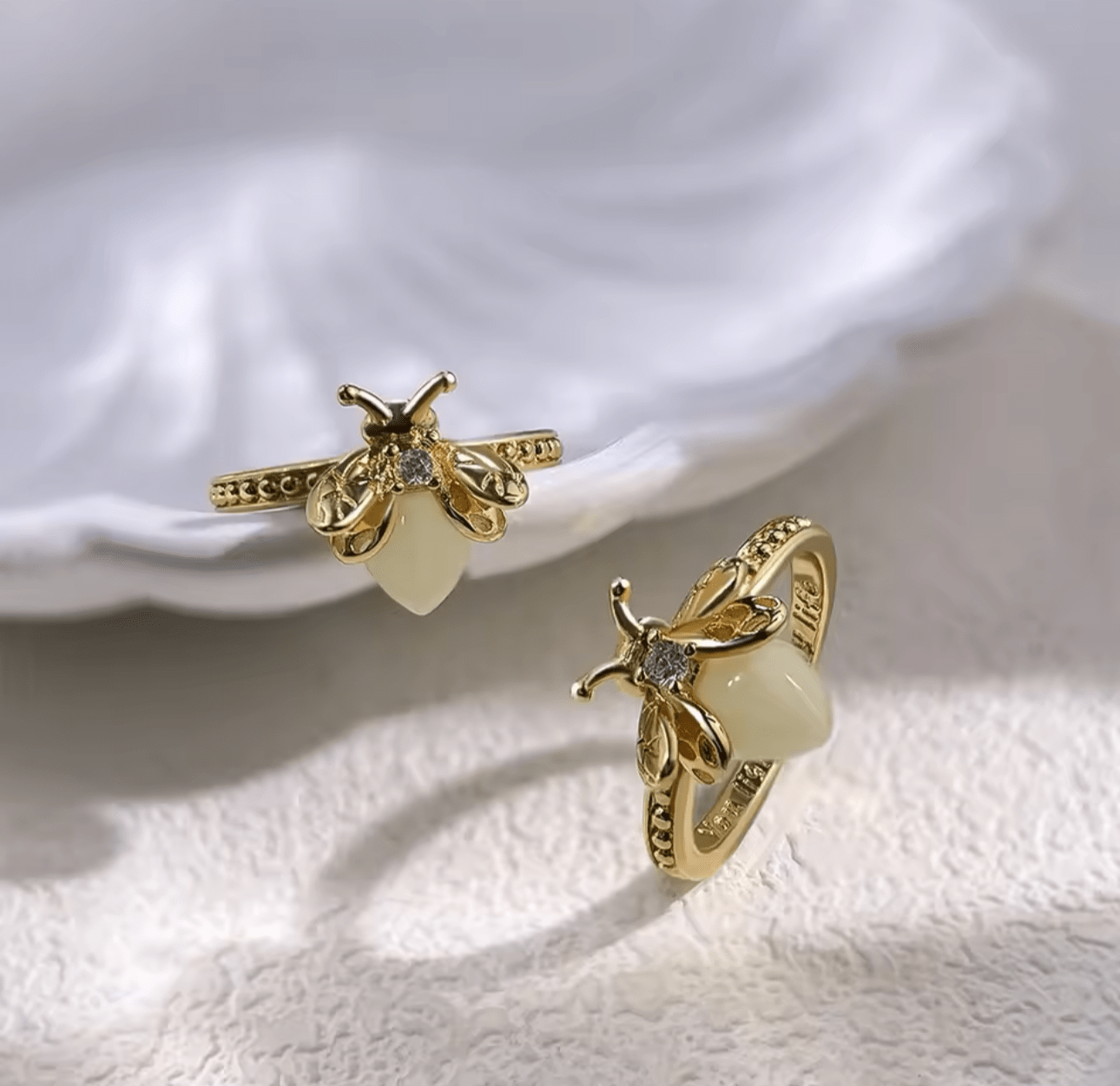 Bayou Firefly Glow Ring - MeekslxCollection