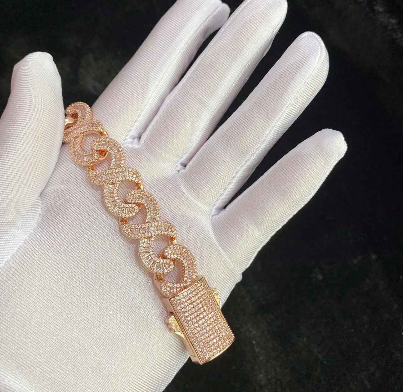 Clasp Baguette Infinity Bracelet