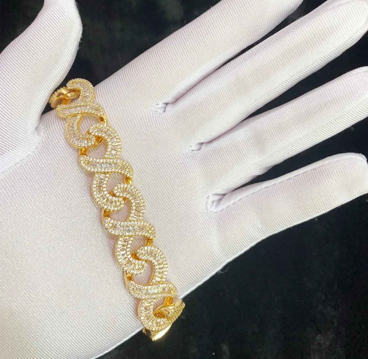 Clasp Baguette Infinity Bracelet