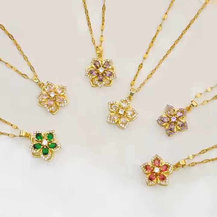 Rotating flower necklace