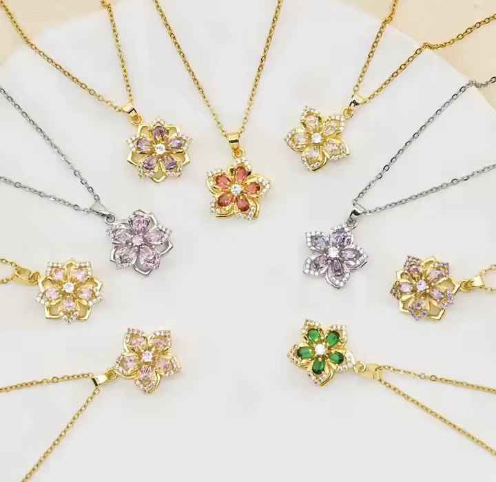 Rotating flower necklace